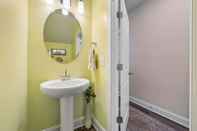 4508 Skywood Ln, Nashville, TN 37207