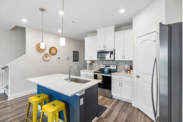 4508 Skywood Ln, Nashville, TN 37207