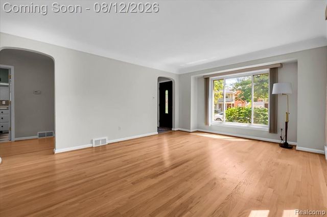 1719 Highview Street, Dearborn, MI 48128