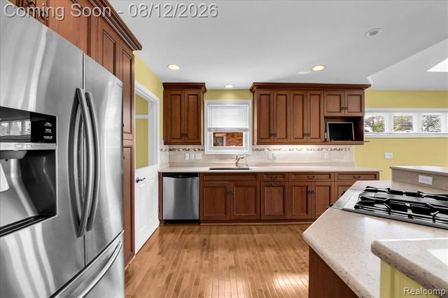 1719 Highview Street, Dearborn, MI 48128