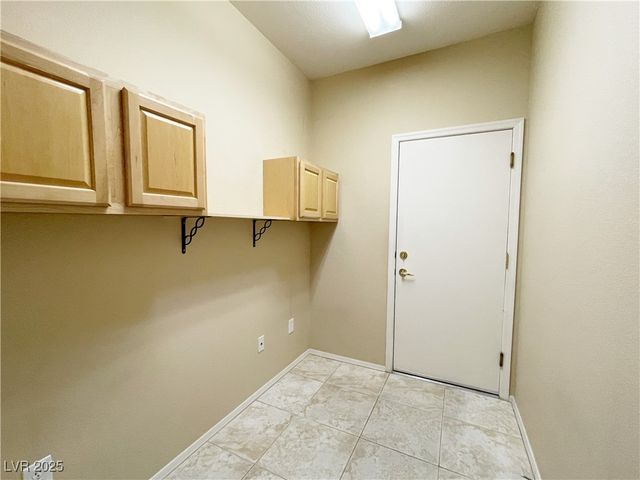 3056 Brownbirds Nest Drive, Henderson, NV 89052