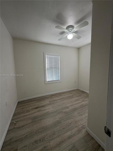 140 NW 13th St 154, Miami, FL 33136