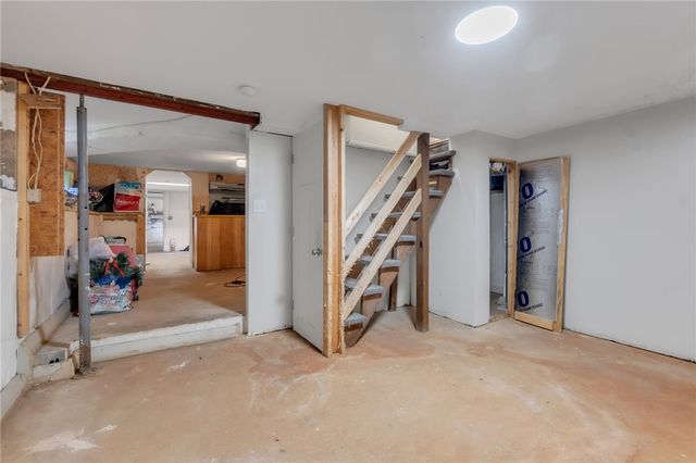 5 Jones Circle, Greenville, SC 29617