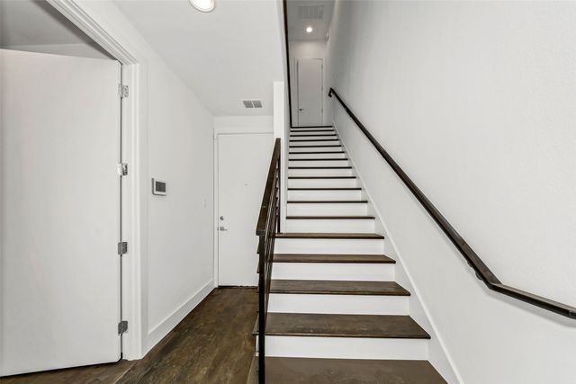 1961 Dowgate Court, Dallas, TX 75204