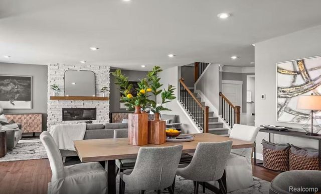 826 Kuss Drive, Saline, MI 48176