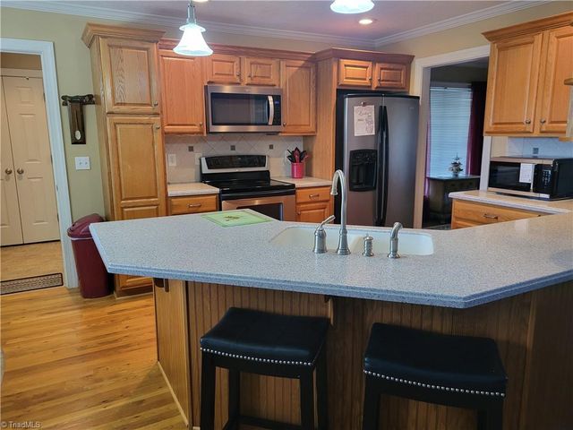 3338 Blevins Road, Yadkinville, NC 27055