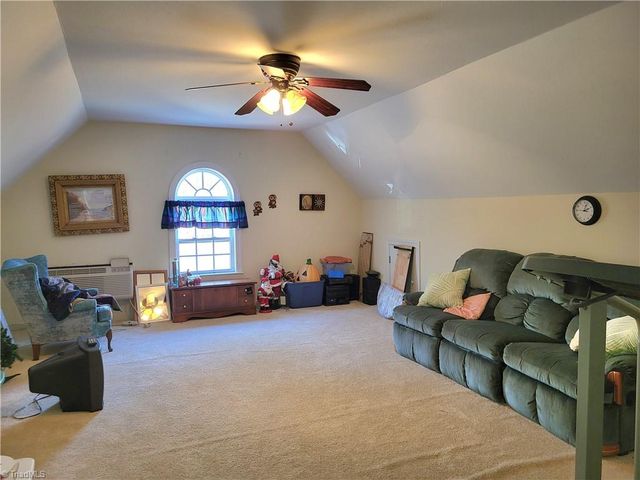 3338 Blevins Road, Yadkinville, NC 27055