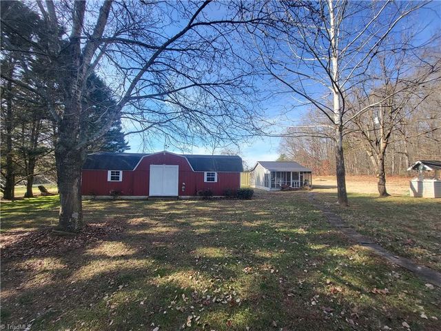 3338 Blevins Road, Yadkinville, NC 27055