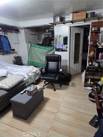 4211 E Olympic Boulevard, Los Angeles, CA 90023