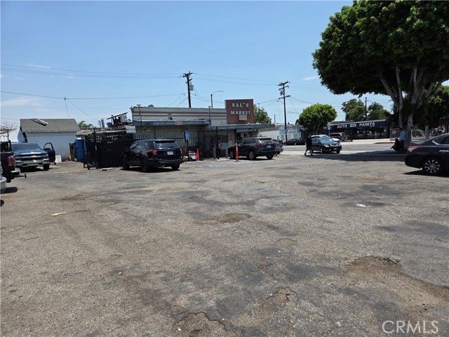 4211 E Olympic Boulevard, Los Angeles, CA 90023