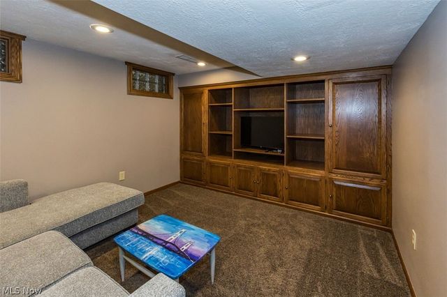 5321 Swepstone Street NW, Canton, OH 44708