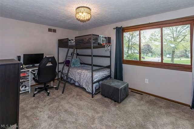 5321 Swepstone Street NW, Canton, OH 44708