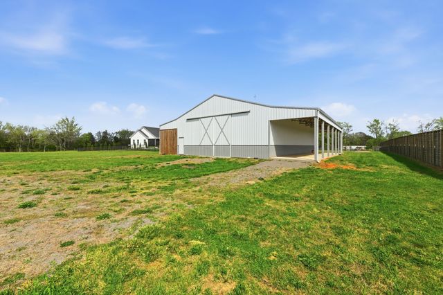 8516 Lowe Christiana Rd, Christiana, TN 37037