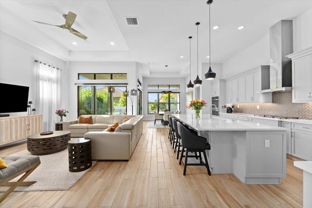 8899 Leon Circle W, Parkland, FL 33076