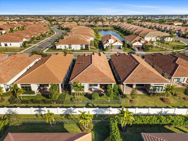 8899 Leon Circle W, Parkland, FL 33076