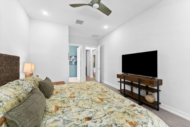 8899 Leon Circle W, Parkland, FL 33076