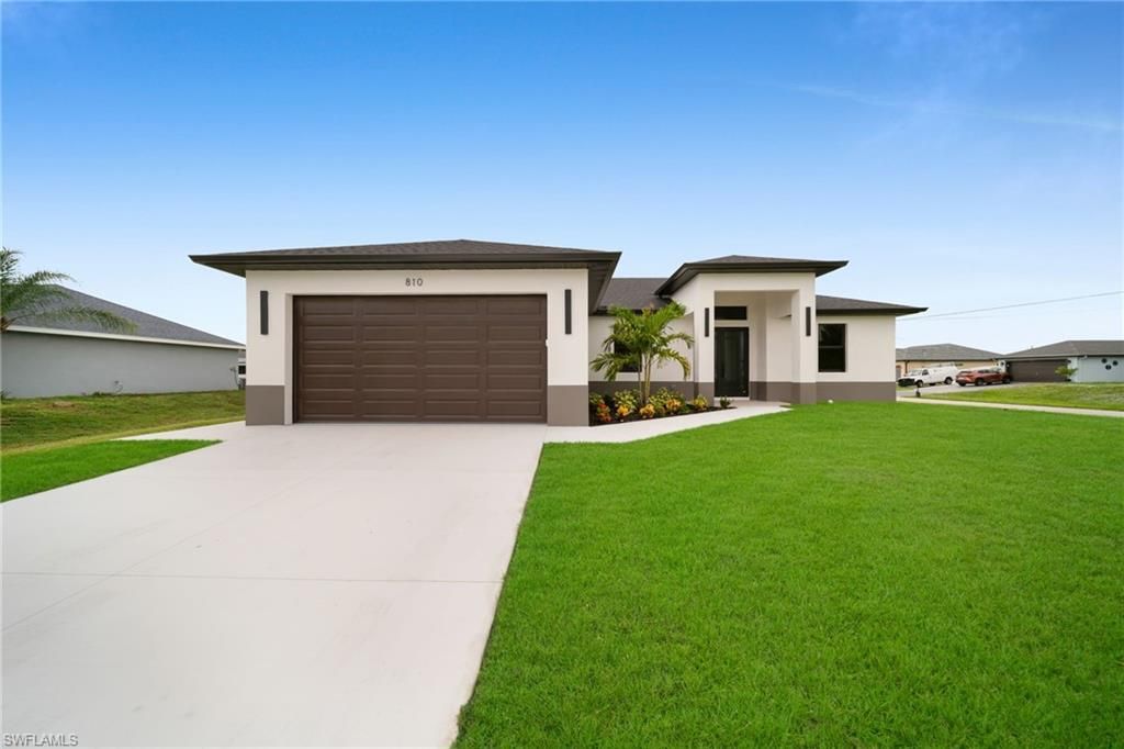 810 Carlfield AVE, LEHIGH ACRES, FL 33971 — exterior