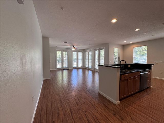 4249 CORRINE DRIVE 8-104, Orlando, FL 32814