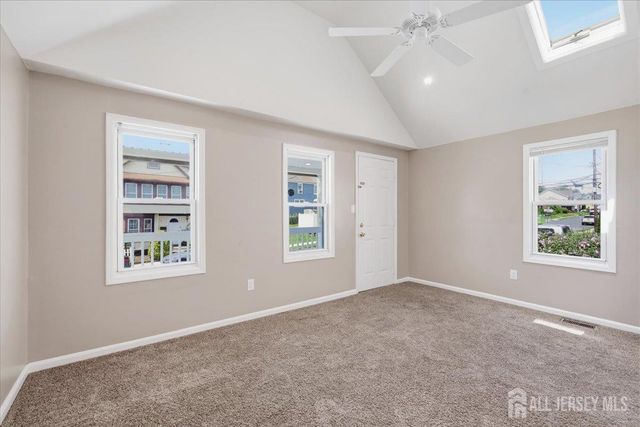 211 S 8th Avenue, Manville, NJ 08835