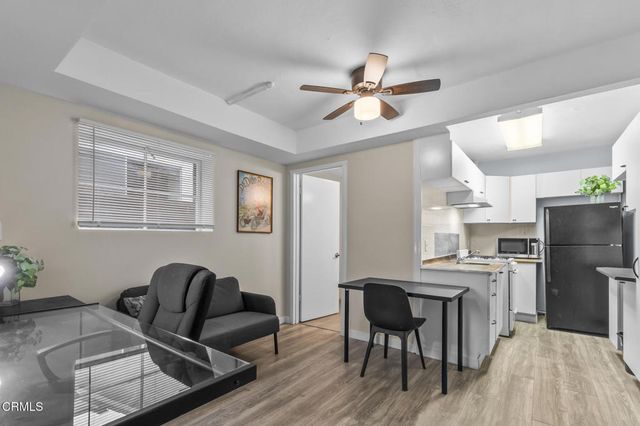 1818 New York Drive, Altadena, CA 91001