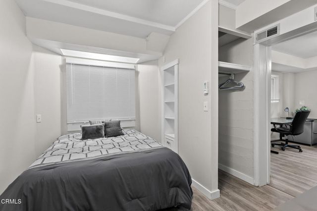 1818 New York Drive, Altadena, CA 91001