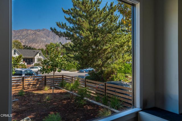 1818 New York Drive, Altadena, CA 91001