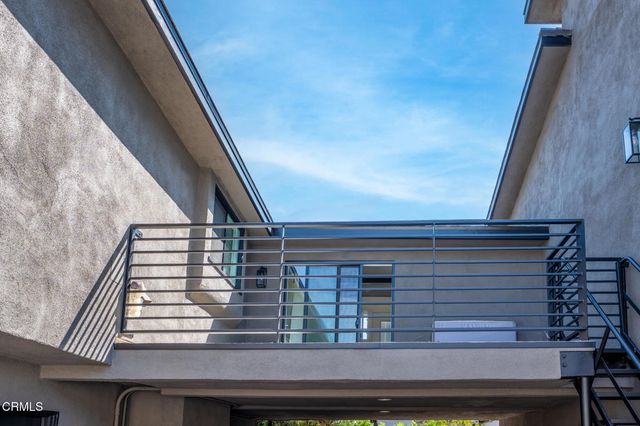 1818 New York Drive, Altadena, CA 91001