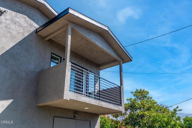 1818 New York Drive, Altadena, CA 91001