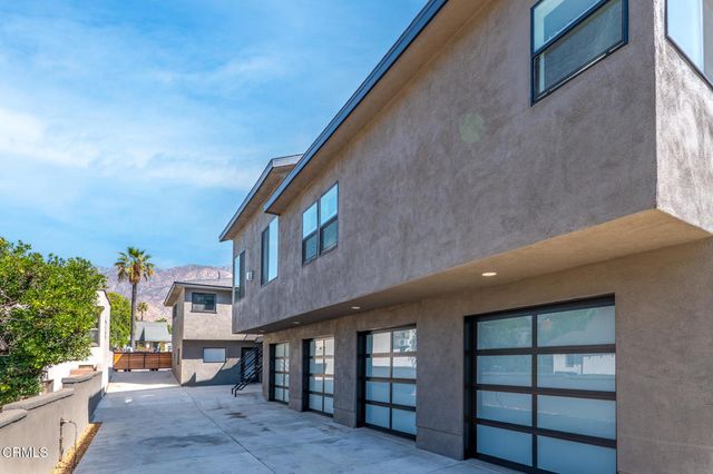 1818 New York Drive, Altadena, CA 91001