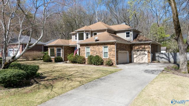 137 Oakhurst Drive, Madison, AL 35758
