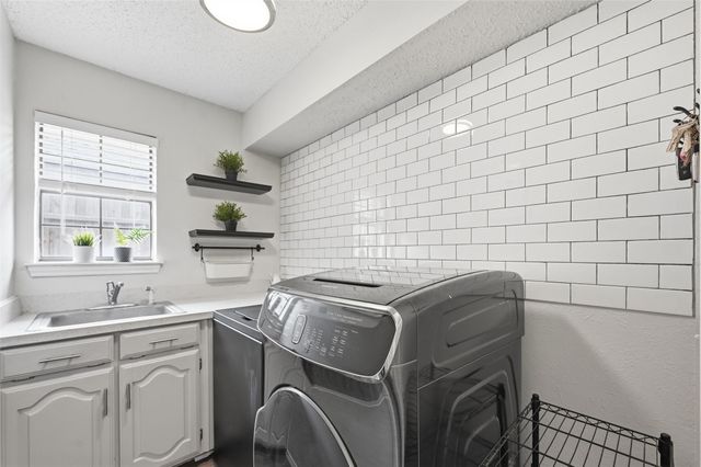 3317 Sandy Trail Lane, Plano, TX 75023