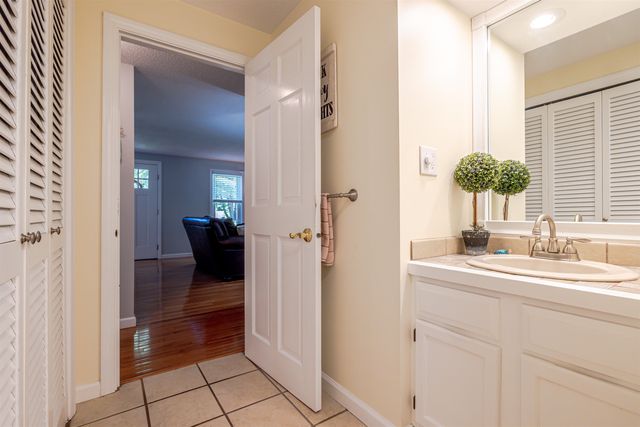 3 New Castle Street, Concord, NH 03301