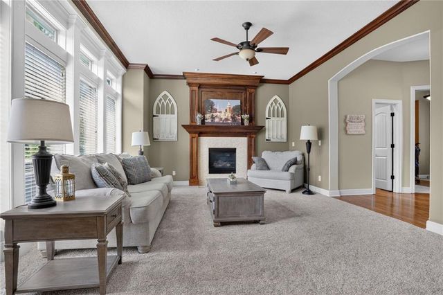16805 Bluejacket Street, Overland Park, KS 66221