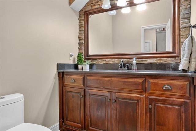 16805 Bluejacket Street, Overland Park, KS 66221