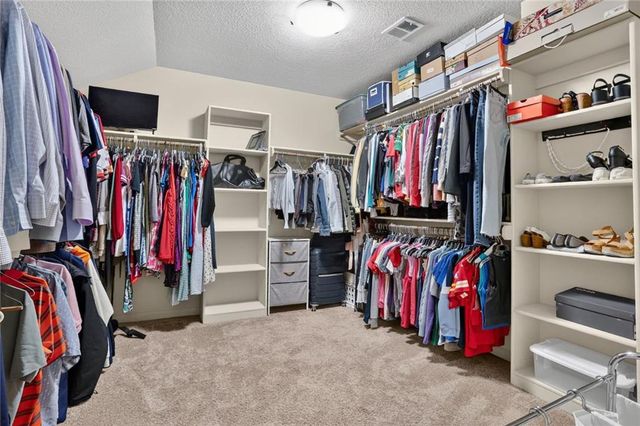 16805 Bluejacket Street, Overland Park, KS 66221
