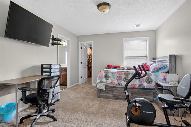 16805 Bluejacket Street, Overland Park, KS 66221