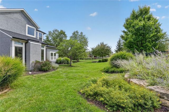 16805 Bluejacket Street, Overland Park, KS 66221