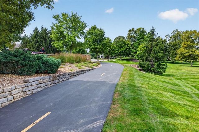 16805 Bluejacket Street, Overland Park, KS 66221