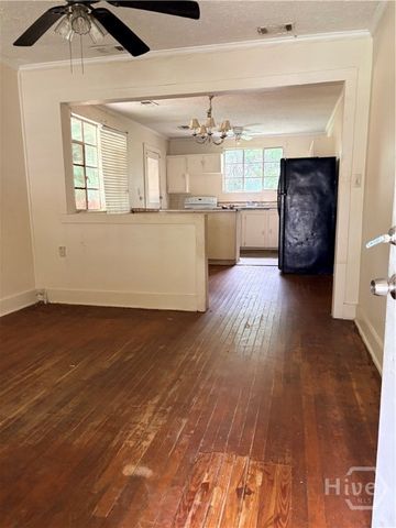 1110 W 49th Street, Savannah, GA 31401