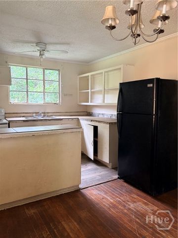 1110 W 49th Street, Savannah, GA 31401