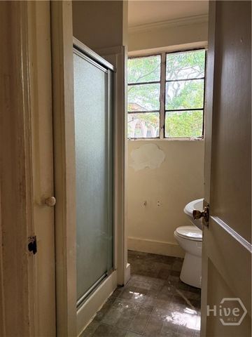 1110 W 49th Street, Savannah, GA 31401