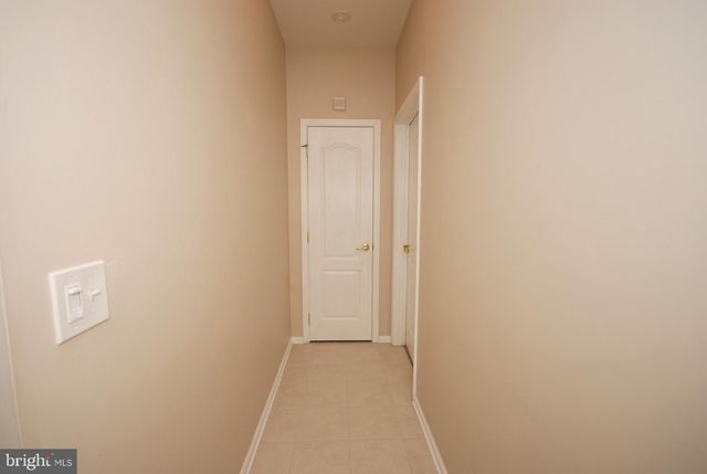 1 MAYFAIRE CIR, Westampton, NJ 08060
