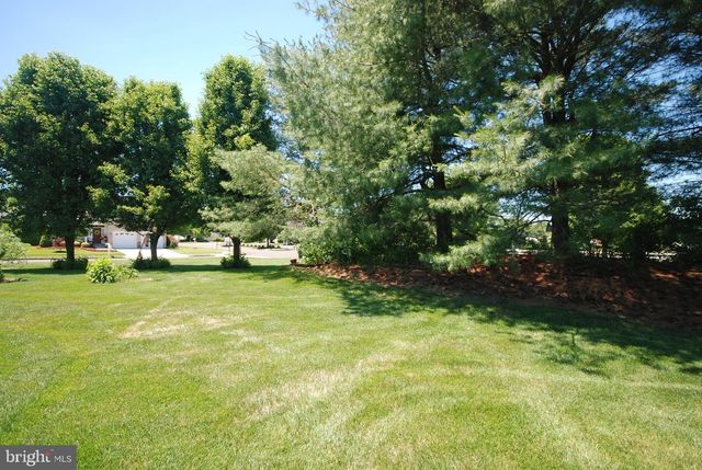 1 MAYFAIRE CIR, Westampton, NJ 08060