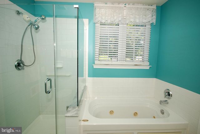 1 MAYFAIRE CIR, Westampton, NJ 08060