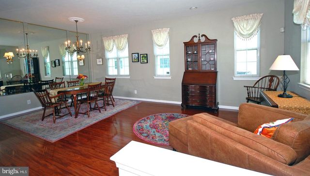 1 MAYFAIRE CIR, Westampton, NJ 08060