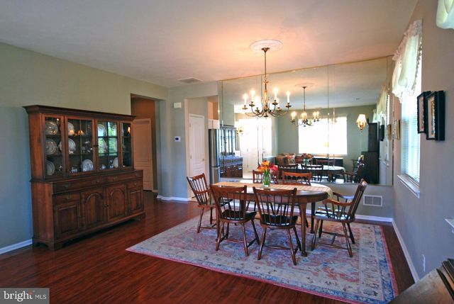 1 MAYFAIRE CIR, Westampton, NJ 08060
