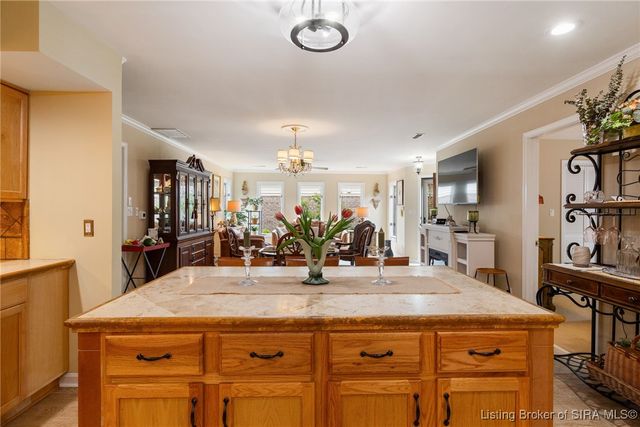 33 Abby Chase Drive, Jeffersonville, IN 47130