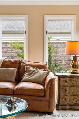 33 Abby Chase Drive, Jeffersonville, IN 47130