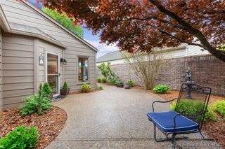 33 Abby Chase Drive, Jeffersonville, IN 47130