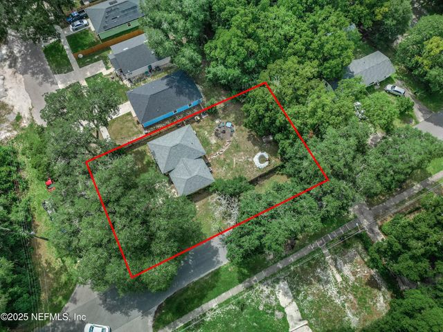 1334 NE 1ST Avenue, Gainesville, FL 32641